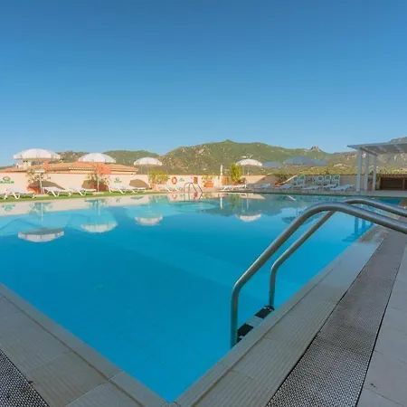Apartment Stylish Le Fontane 1 Bedroom Sleeps 2 Villasimius